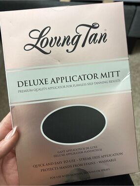 Loving Tan Deluxe Applicator Mitt - Black